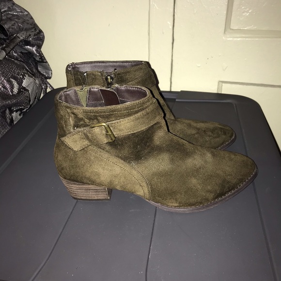 Booties Size 8.5W (Plus Size) - Picture 2 of 8